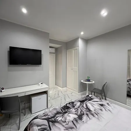 فندق مبيت وإفطار Lady Mary's Luxury 4*