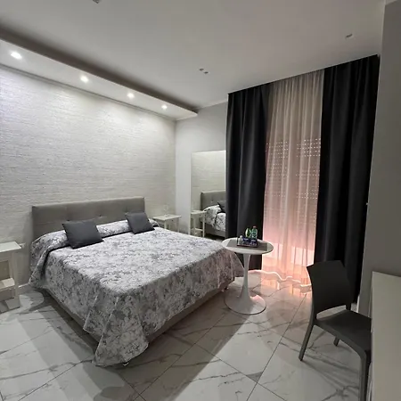Lady Mary's Luxury فندق مبيت وإفطار نابولي