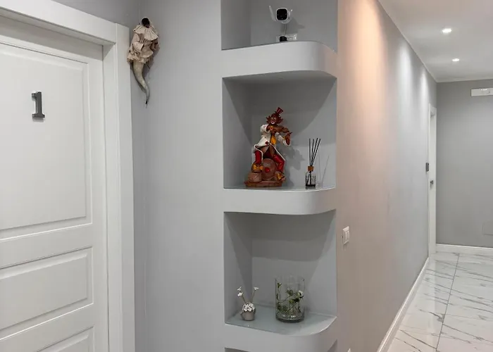 Lady Mary's Luxury Bed & Breakfast 4*