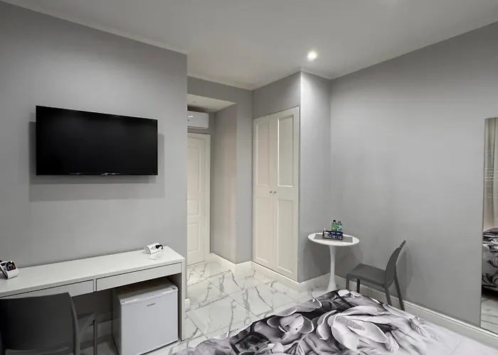 Bed & Breakfast Lady Mary's Luxury 4*